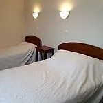 Restaurant La Paix La Robe Et Le Palais Hotel Forges-les-Eaux