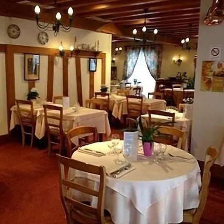 Ξενοδοχείο Restaurant La Paix La Robe Et Le Palais 2*