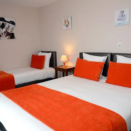 Hotel Logis Restaurant La Paix Forges-les-Eaux