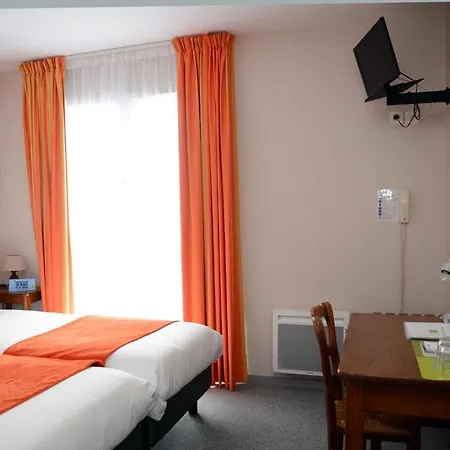 Restaurant La Paix La Robe Et Le Palais Hotel Forges-les-Eaux