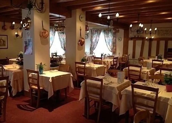 Logis Restaurant La Paix 2*