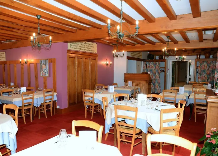 Logis Restaurant La Paix 2* Forges-les-Eaux