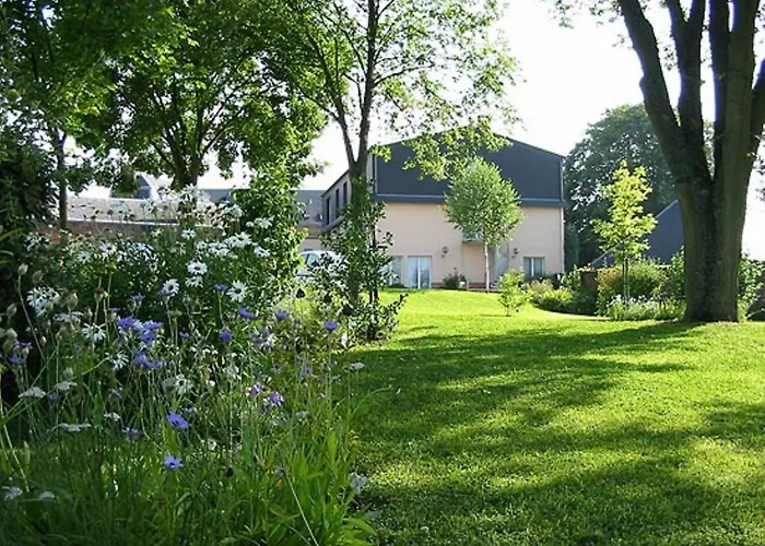 Logis Restaurant La Paix 2* Forges-les-Eaux