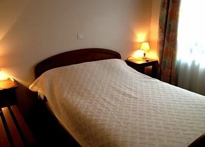 Logis Restaurant La Paix 2* Forges-les-Eaux